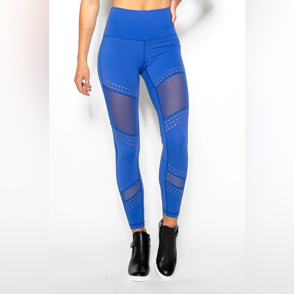 NWOT Blue Kadyluxe Leggings with Mesh & Hole Punch Detailing